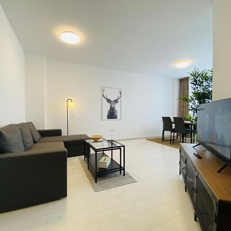 Ferienwohnung Charming Flat In Brasov With Balcony Panoramic View Exterior foto